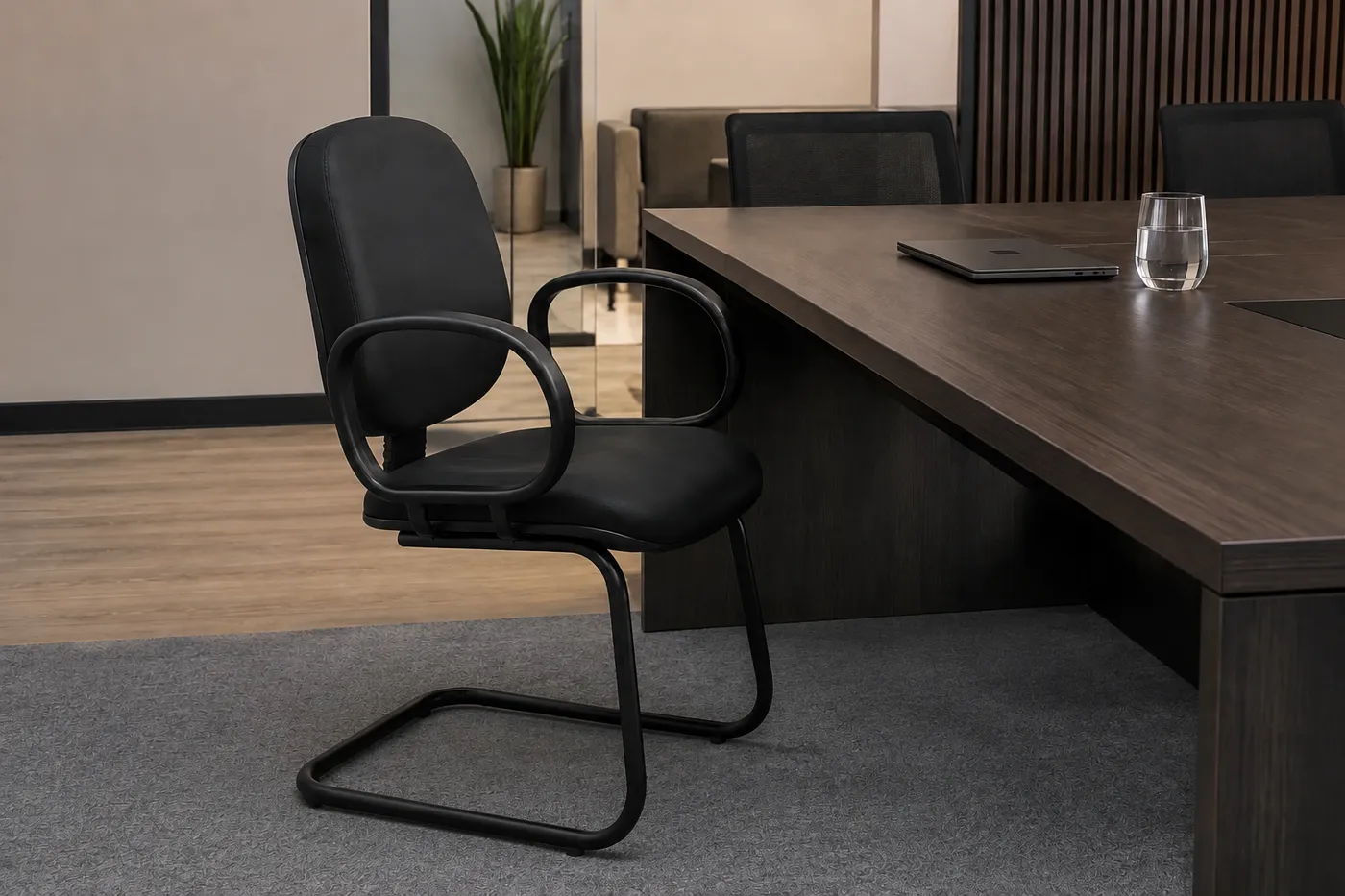 Cadeira Diretor courvin base S — aplicação em ambiente