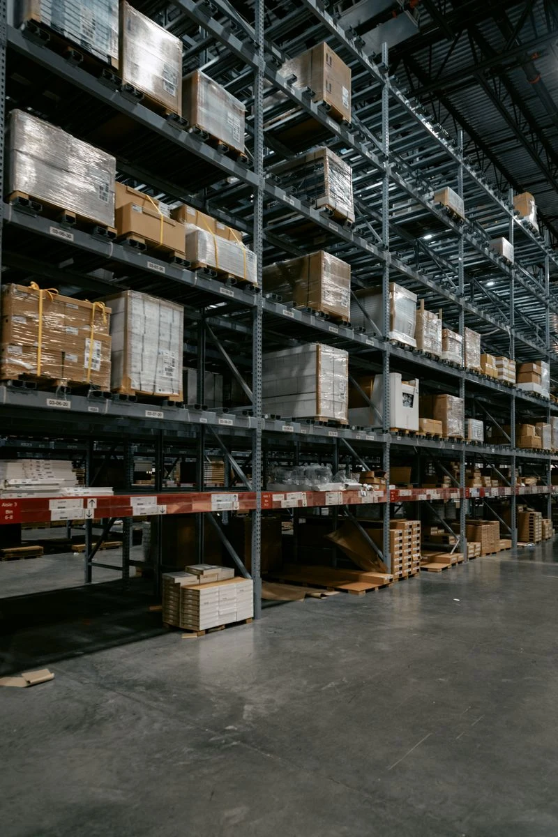 Depósitos e centros de distribuição